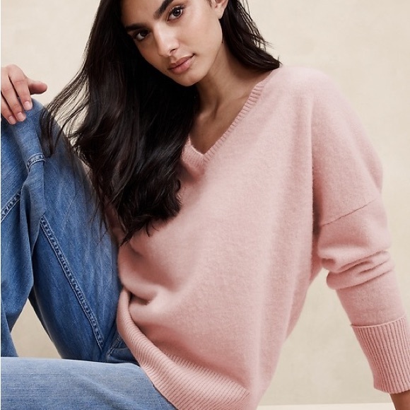 Banana Republic Astrid Boiled Cashmere V-Neck Sweater - Picture 2 of 8